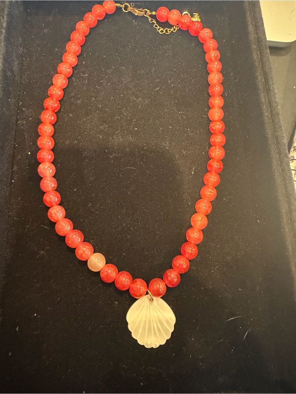Mayamar Red Bead Necklace with Shell Pendant - Unbranded